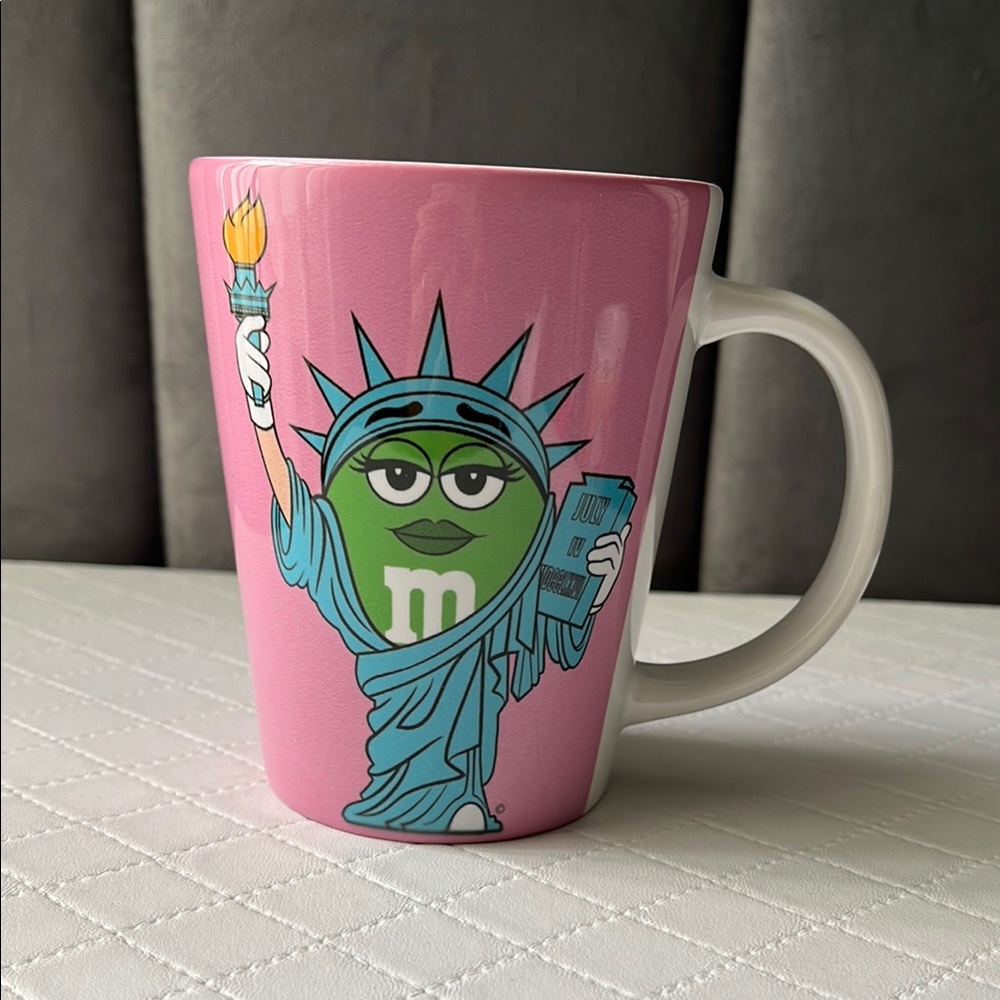 M&M'S Pink liberty Dining Mug Collection